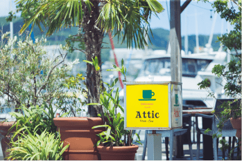 Delicious Restaurant Attic