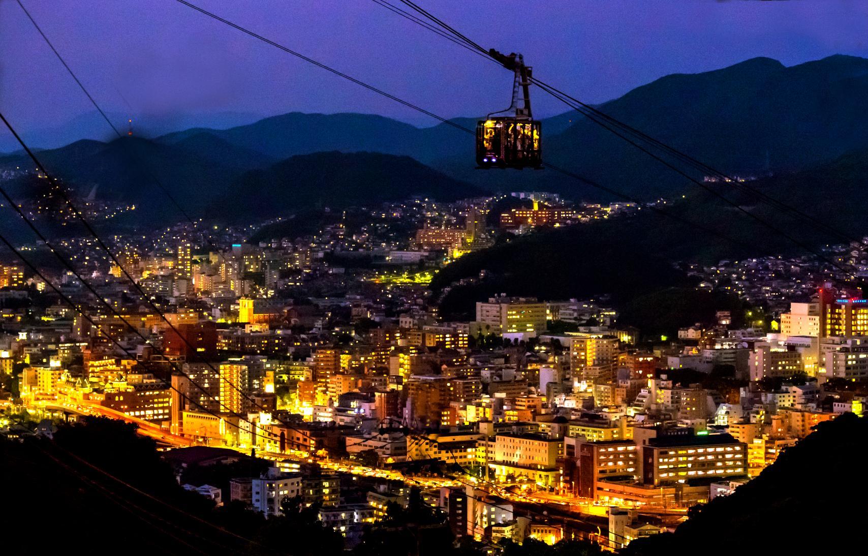 空中散歩で楽しむ夜景-1