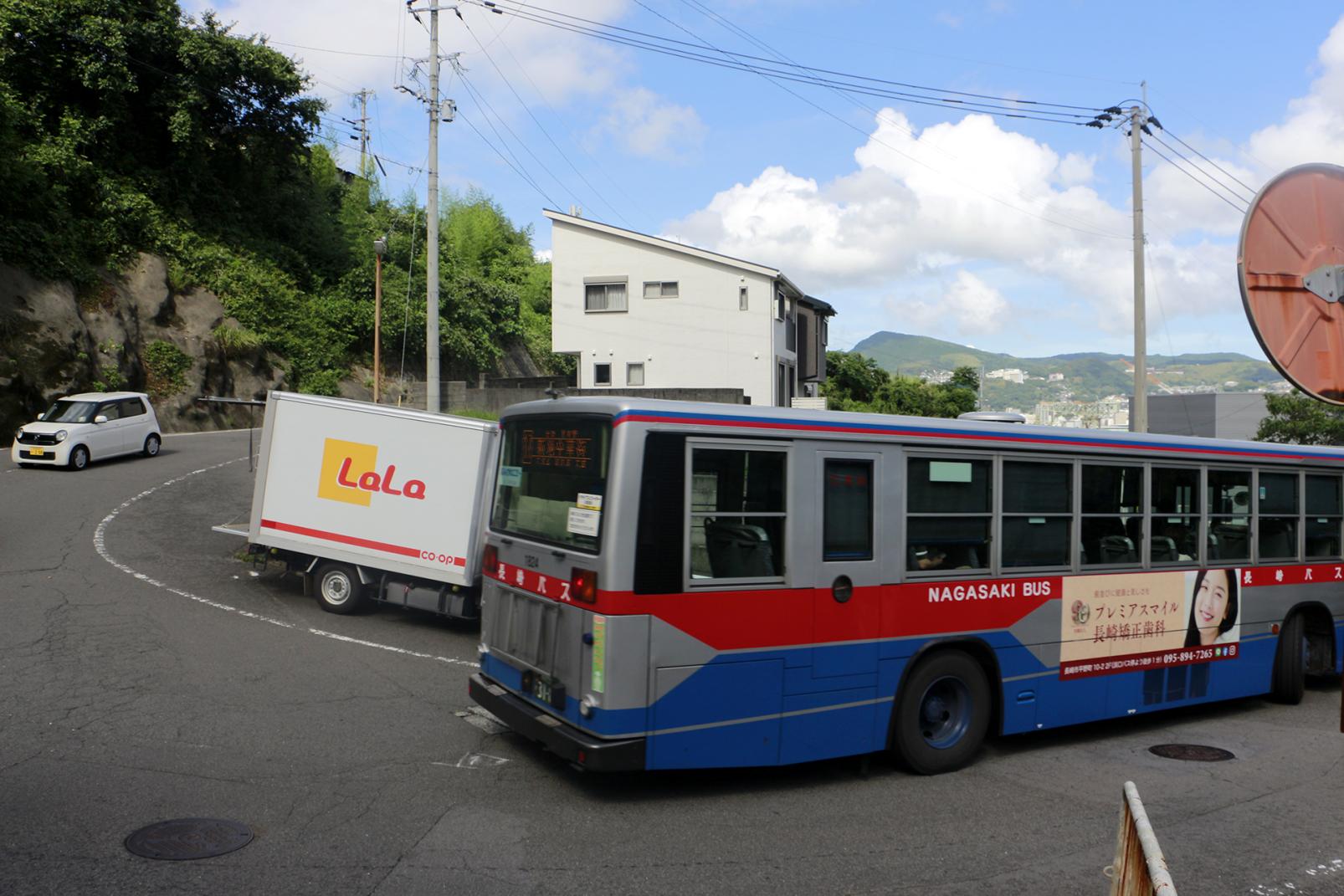 狭隘バス路線