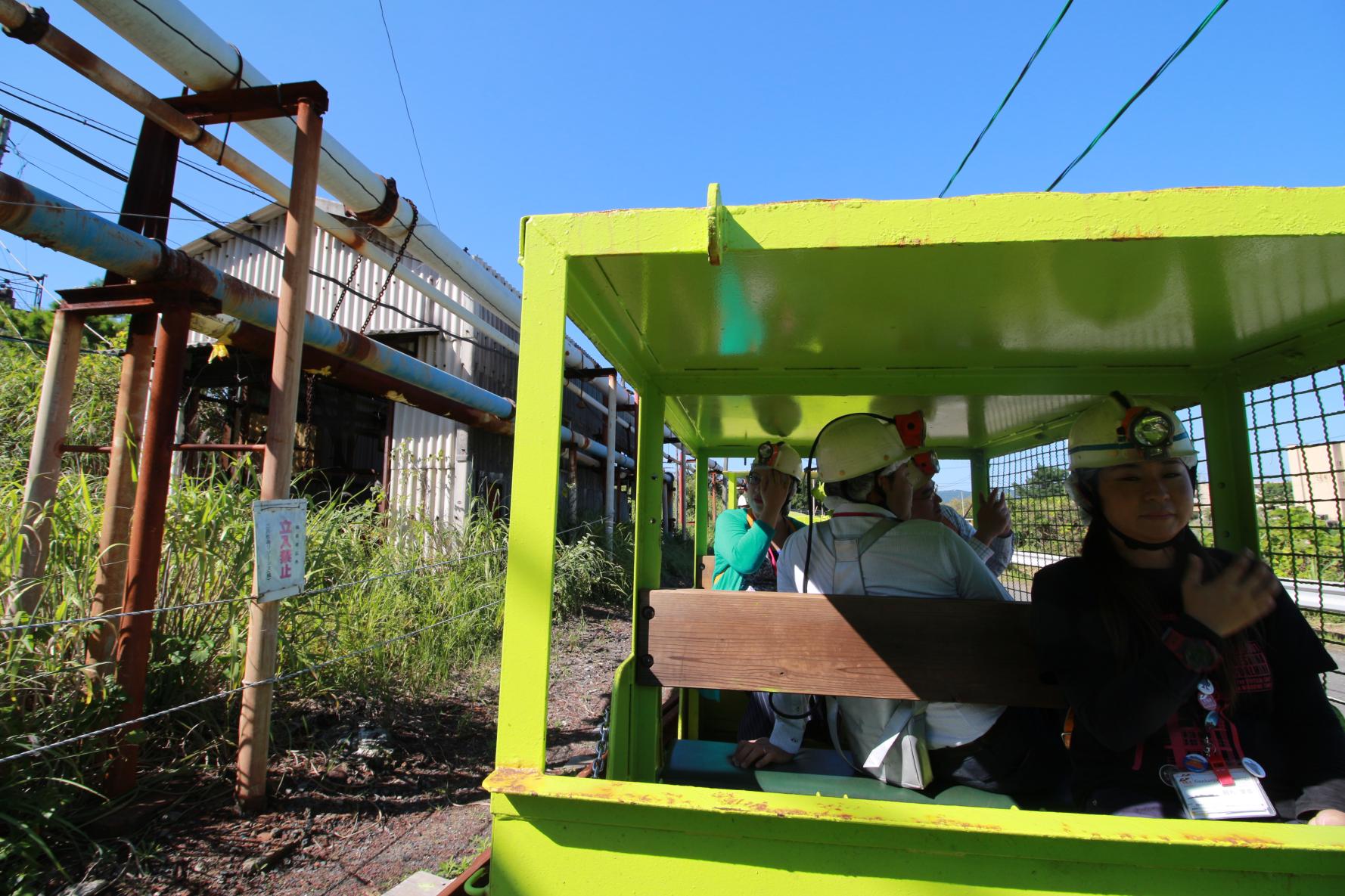 池島上陸して廃墟見学&トロッコで坑夫体験
