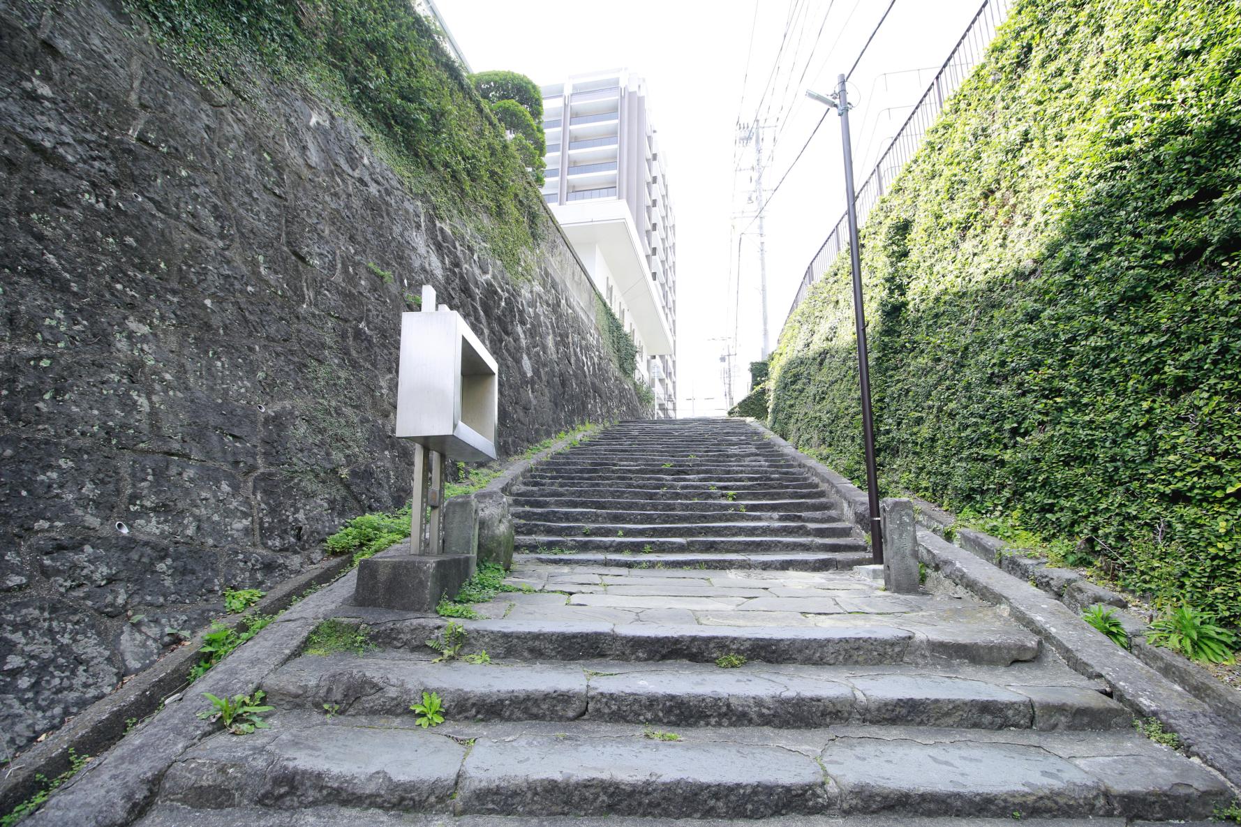 歩いて感じる「長崎の坂道」5つの物語