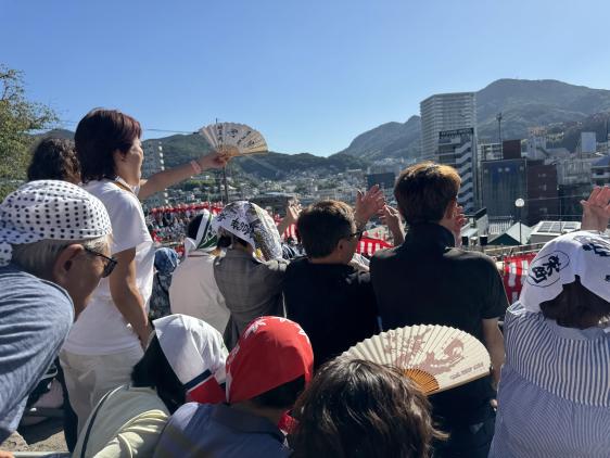 奉納踊は４つの「場所」で-3