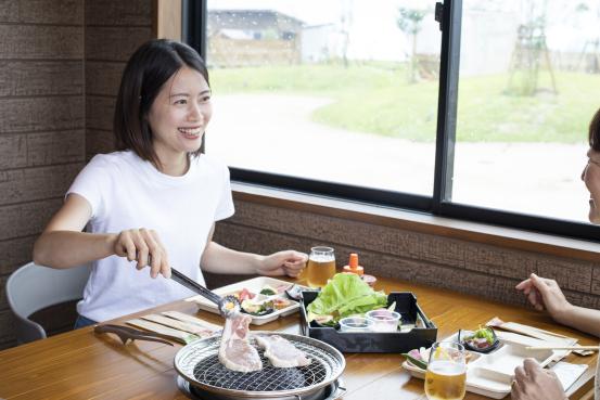 ただ焼くだけじゃない！こだわり抜いた食事-3