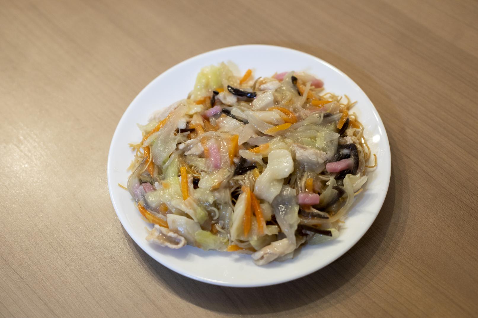 4選目は番外編！長崎市民が大好きな“２日目の皿うどん”-1
