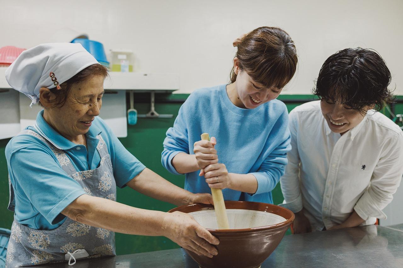 【学習プログラム】長崎ふぐ料理作り体験　➁揚げかまぼこ作り＆ふぐ三昧（唐揚げ・フライ・竜田揚げ）とふぐ出汁うどん-1