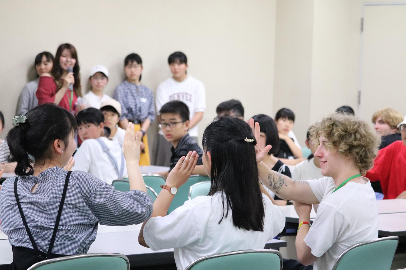 【学習プログラム】留学生と国際交流-1