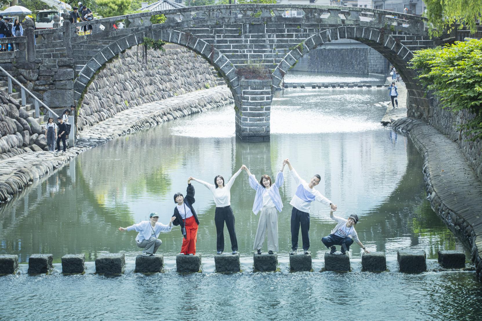 映え写真を狙え！眼鏡橋でハイ、ポーズ-1