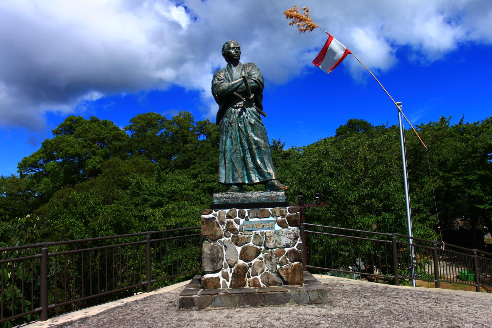 坂本龍馬之像（風頭公園）