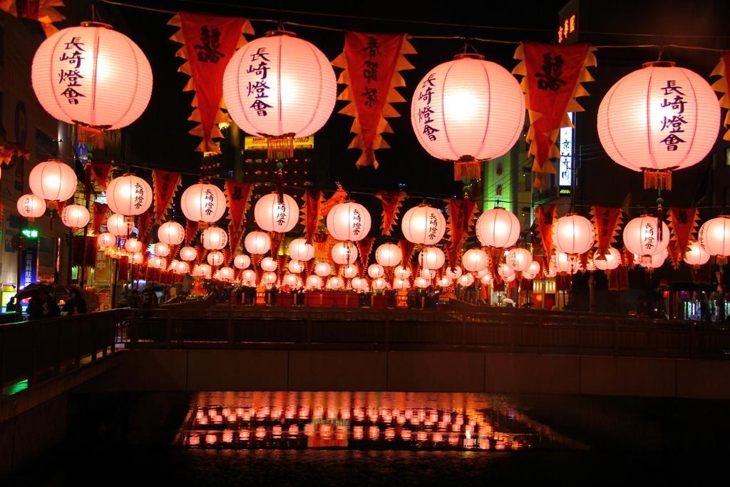 【長崎ランタンフェスティバル】銅座川（新地中華街会場）